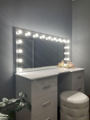 Дзеркало Hollywood