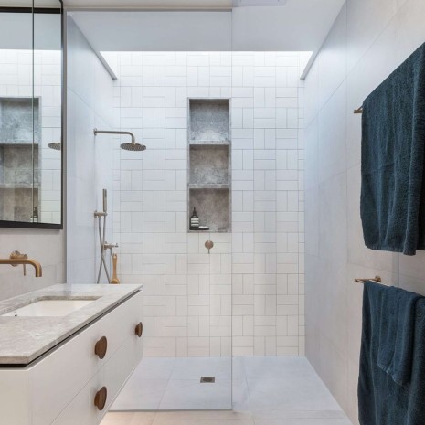 Перегородка для душу Taurus