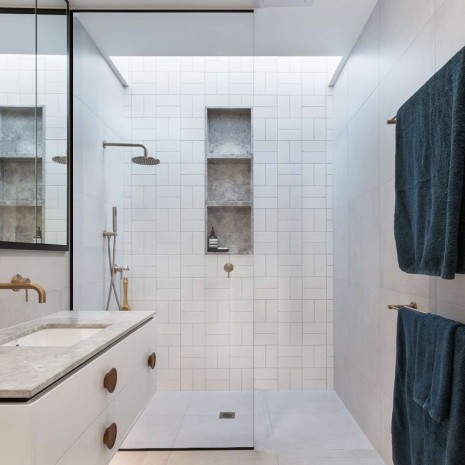 Перегородка для душу Taurus Black